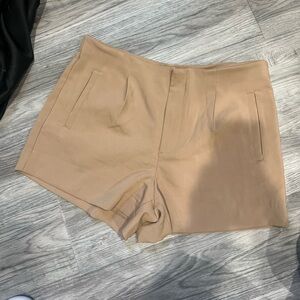 Beige Trousers Shorts Size 16
